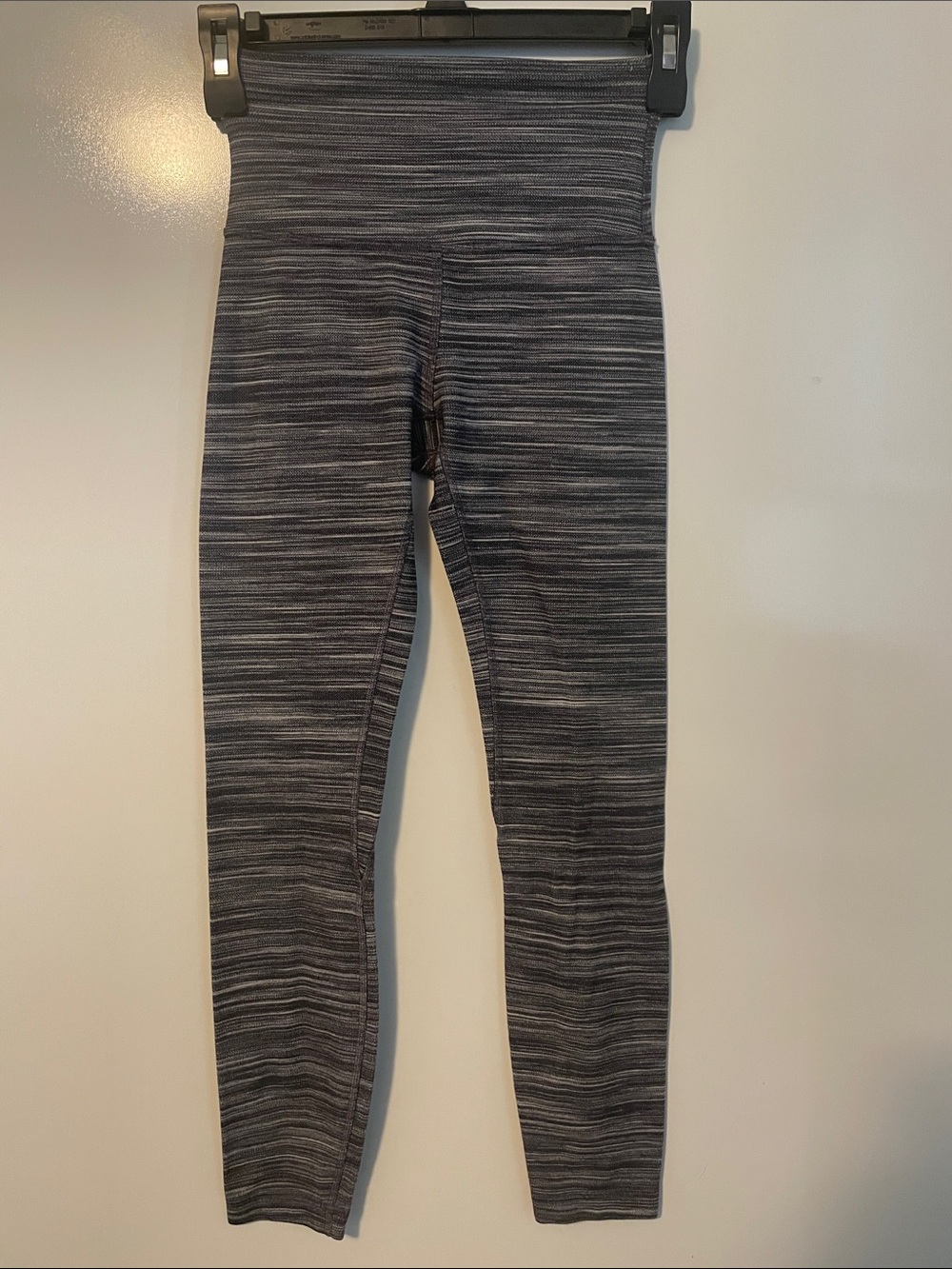 Lululemon base pace high rise 25” gray and white leggings size 2